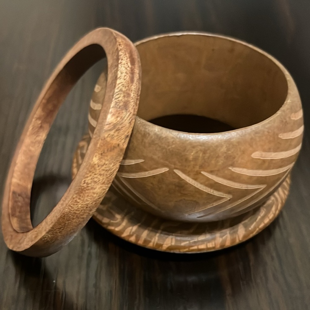 Wooden bracelets - Picture 2 of 2